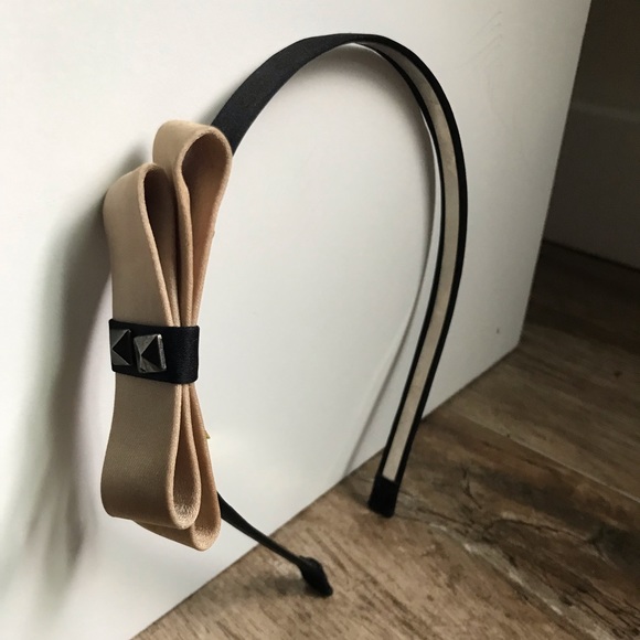 Satin bow Headband | Black and Nude - Picture 5 of 5